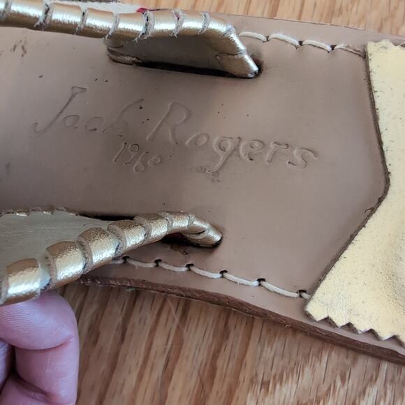 Jack Rogers Gold Navajo Tribal Print Thong Sandals Size 7 - Picture 7 of 9